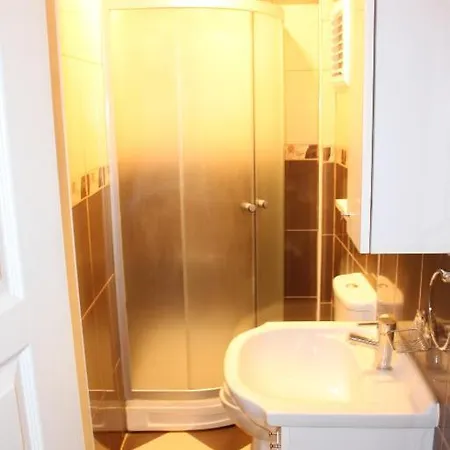 Roncalli Apartment