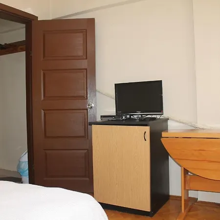 Roncalli Apartment *
